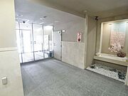 ★オートロックを入ると…★