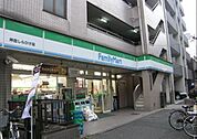 ファミリーマート坪田しらひげ店 721m
