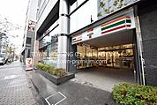 セブン-イレブン 八丁堀2丁目店 211m