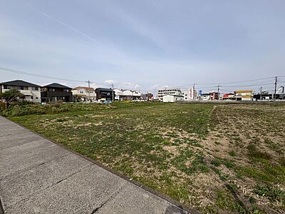 外観:越谷市の市街化調整区域で、建築をご検討中の方はライブリック不動産にお任せ下さい! 外観:越谷市の市街化調整区域で、建築をご検討中の方はライブリック不動産にお任せ下さい!