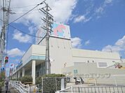 万代　菜畑店まで850メートル