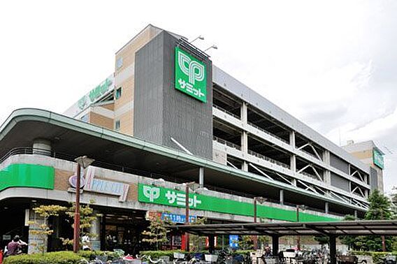 サミットストア...