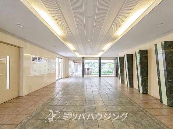 【エントランス...