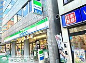 ファミリーマート神田司町店 徒歩2分。 160m