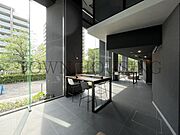 タウンハウジングレジデンス事業部　恵比寿店・赤坂店までお問合せ下さい。