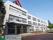 国立東京学芸大学教育学部附属世田谷小学校 徒歩29分。小学校 2270m