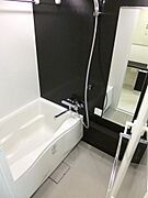 ★アクセントパネルがお洒落なバスルーム★