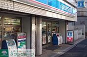 ローソン代々木一丁目店 徒歩3分。 240m