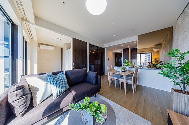 リビング/ダイニング 新宿区西新宿5丁目