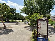 区立代沢せせらぎ公園 徒歩3分。 170m