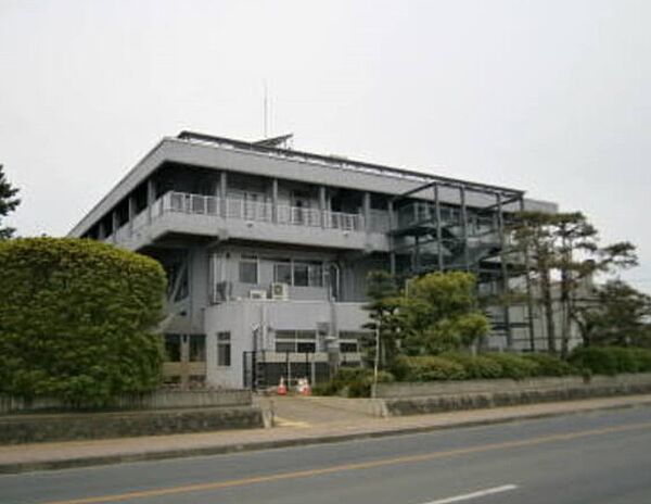 東松山市役所（364m）