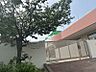 周辺：百合台幼稚園まで　890m　徒歩約12分●私立保育園：月～金：午前7時15分から午後7時15分、土：午前7時15分から午後5時30分【定員】100人【受入年齢】0～5歳児