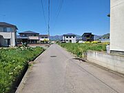 前面道路（南から北）