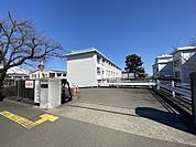 座間市立立野台小学校860m