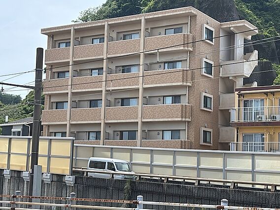 閑静な住宅街に...