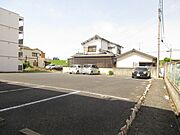 現在駐車場として使用中。
