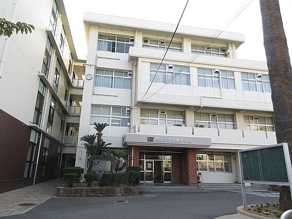 岡山市立岡輝中...