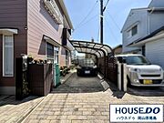 駐車は敷地南側に縦列で小型車2台可能となっております！