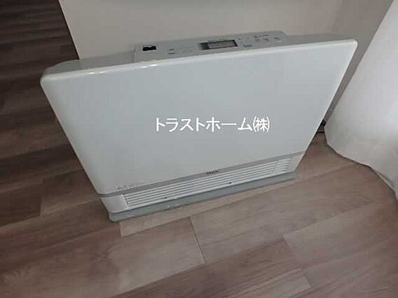 暖房機