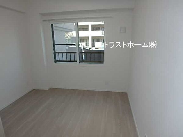 洋室を拡大表示