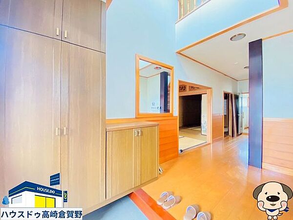 玄関を拡大表示