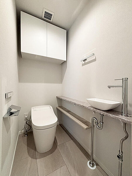 トイレを拡大表示