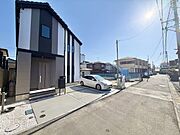 未完成につき、近隣の同施工完成物件へご案内が可能です。まずは一度現地を確認後、完成物件をご覧になってみてください。