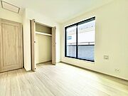 【モデルルーム】2階主寝室は約7帖の洋室。広々とした空間でリラックスいただけます。