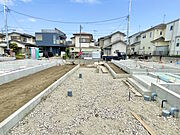 これから基礎工事が進み、少しずつ“わが家”の形が見えてくるワクワクの現地。完成後の暮らしを想像しながら、陽当たりや周辺環境もチェックできます。