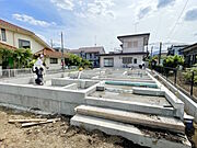  ■クワイエ 地震の揺れに耐える「耐震性能」と、揺れを抑えて住宅へのダメージを軽減する「制震性能」を兼ね備えた建売住宅ブランド「QUIE」 。