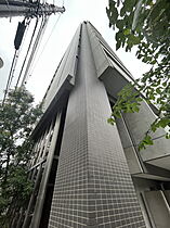 東京都新宿区市谷本村町2-16（賃貸マンション1DK・11階・37.33㎡） その1