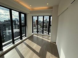 東京メトロ銀座線 表参道駅 徒歩10分の賃貸マンション 12階1LDKのリビング/ダイニング