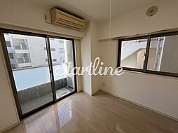 東京メトロ有楽町線 新富町駅 徒歩8分の賃貸マンション 7階1Kのリビング/ダイニング