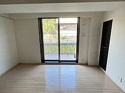 東京メトロ日比谷線 恵比寿駅 徒歩4分の賃貸マンション 4階ワンルームのリビング/ダイニング