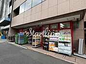 まいばすけっと築地2丁目店 徒歩7分。 540m
