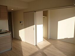 都営三田線 御成門駅 徒歩6分の賃貸マンション 11階1LDKのリビング/ダイニング