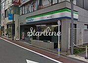 ファミリーマート南青山七丁目店 徒歩6分。 420m