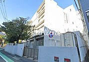 渋谷区立代々木山谷小学校 徒歩5分。 350m