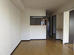 バス 伊敷台中学校前下車 徒歩4分の賃貸マンション 1階3DKのリビング/ダイニング