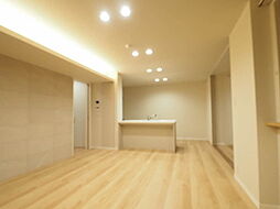 鹿児島市電1系統 荒田八幡駅 二中通駅　徒歩16分、　鹿児島下車 徒歩13分の賃貸マンション 1階3LDKのリビング/ダイニング