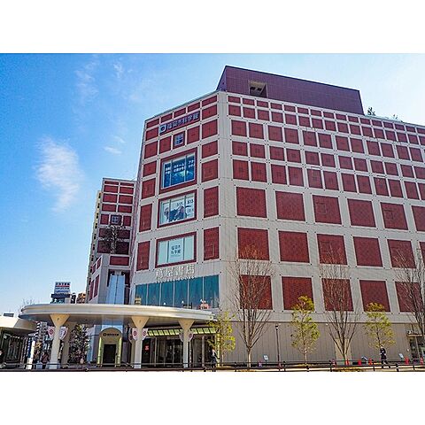 レンタルビデオ「六本松蔦屋書店まで577ｍ」