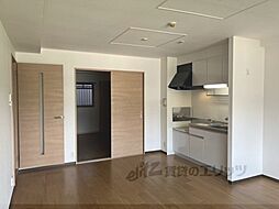 JR片町線(学研都市線) 津田駅 徒歩4分の賃貸マンション 3階2LDKのリビング/ダイニング