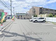ファミリーマート　枚方大橋店まで1000メートル