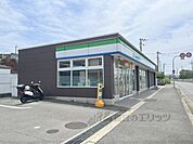 ファミリーマート　枚方大峰元町店まで350メートル