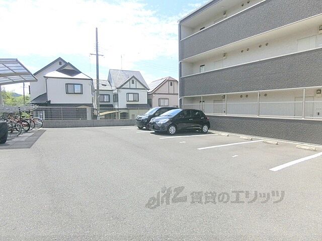 5 / 8