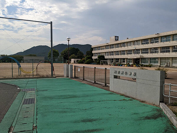 ザ　フジイ　ガーデンA棟 ｜兵庫県加東市下滝野4丁目(賃貸アパート1LDK・3階・44.81㎡)の写真 その3