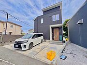 ハイドロテクトタイルで外壁のお手入れラクラク！太陽光＆蓄電池システムで災害時も安心！