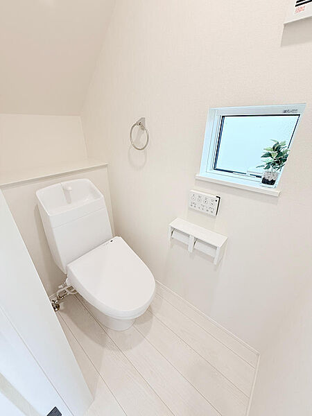 トイレを拡大表示