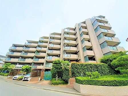 JR鶴見駅・京急鶴見駅へフラットアプローチ。総戸数100戸のビッグコミュニティ!