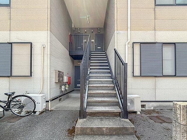 5 / 8
